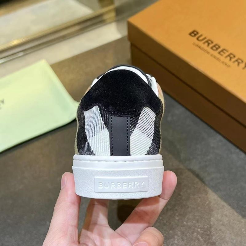 Burberry Low Shoes